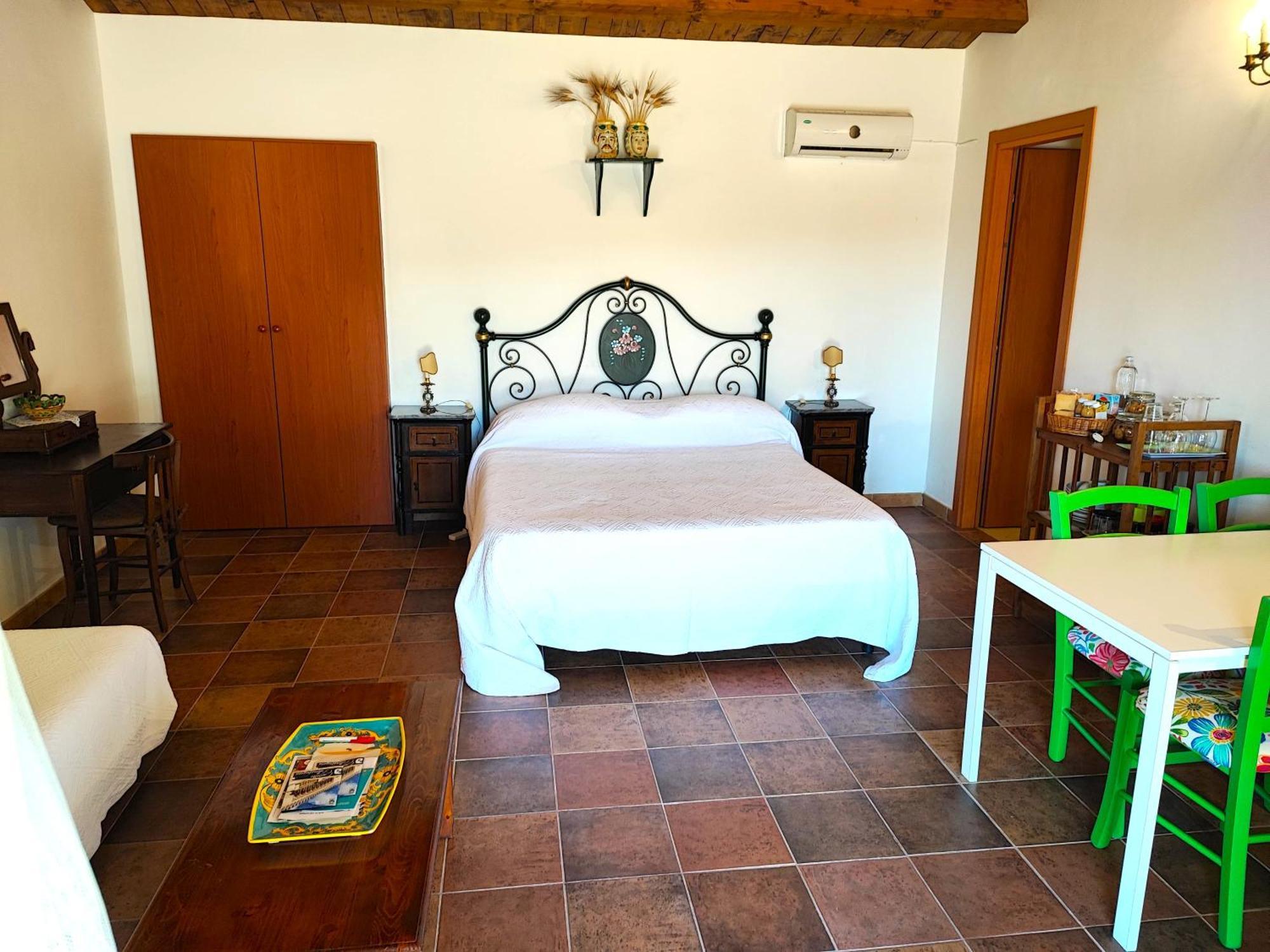 Il Baglio Di Kharrub Rural Guest House Pozzallo Zewnętrze zdjęcie